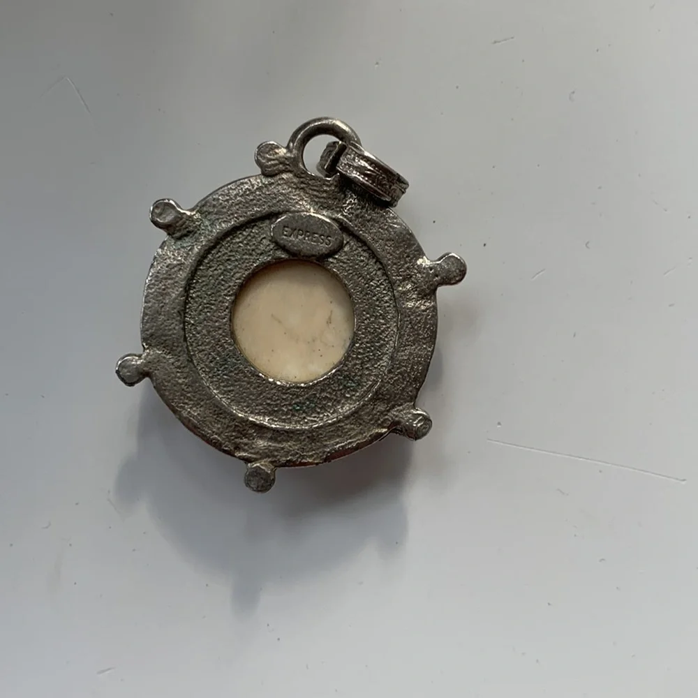 Vintage Express Earrings and Pendant - Picture 5 of 5